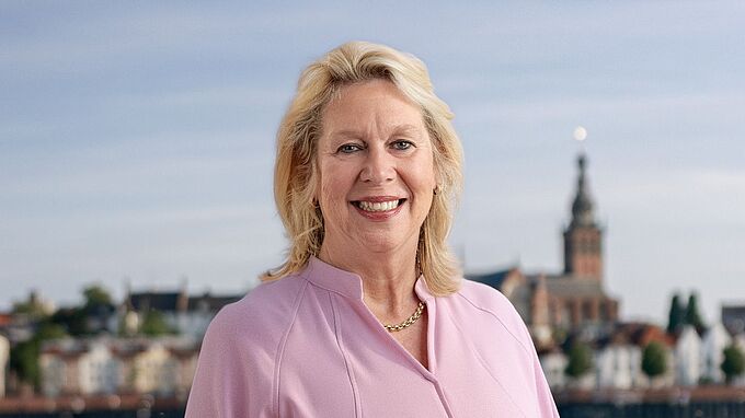 Portretfoto gemeentesecretaris Astrid van de Klift