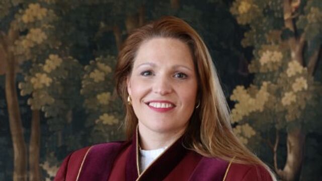 Trouwambtenaar Deirdre Angenent 